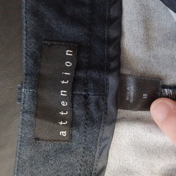 Attention black shorts size 18 - Picture 3 of 6